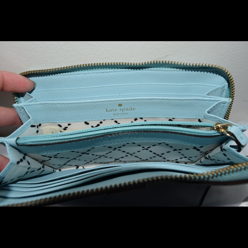 Kate Spade Wallet - Picture 2 of 3